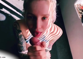Blonde with dreads deep sucking dick yoga instructor - cum swallow
