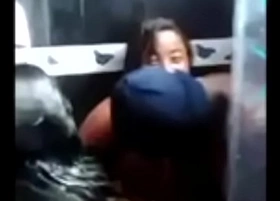 Foda gostosa xxx video duas novinhas no banheiro - porn brazilporn top