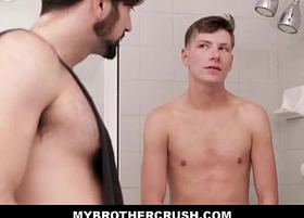 Two young carry on brothers fuck in family shower