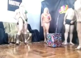 Live de Carnaval itsy-bitsy Brasil suruba e orgia em clima de festa