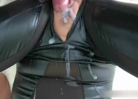 CUMSHOT MEETING! 10 HARD COCKS FOR THE LATEX SLUT! FREE HOLE CHOICE!
