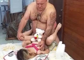 NOVINHA LINDA TAVA COM FOGO